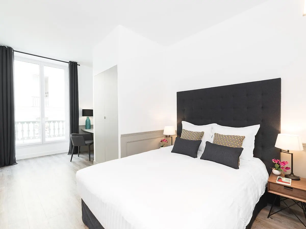 Livinparis - Luxury 4 Bedrooms Opera I