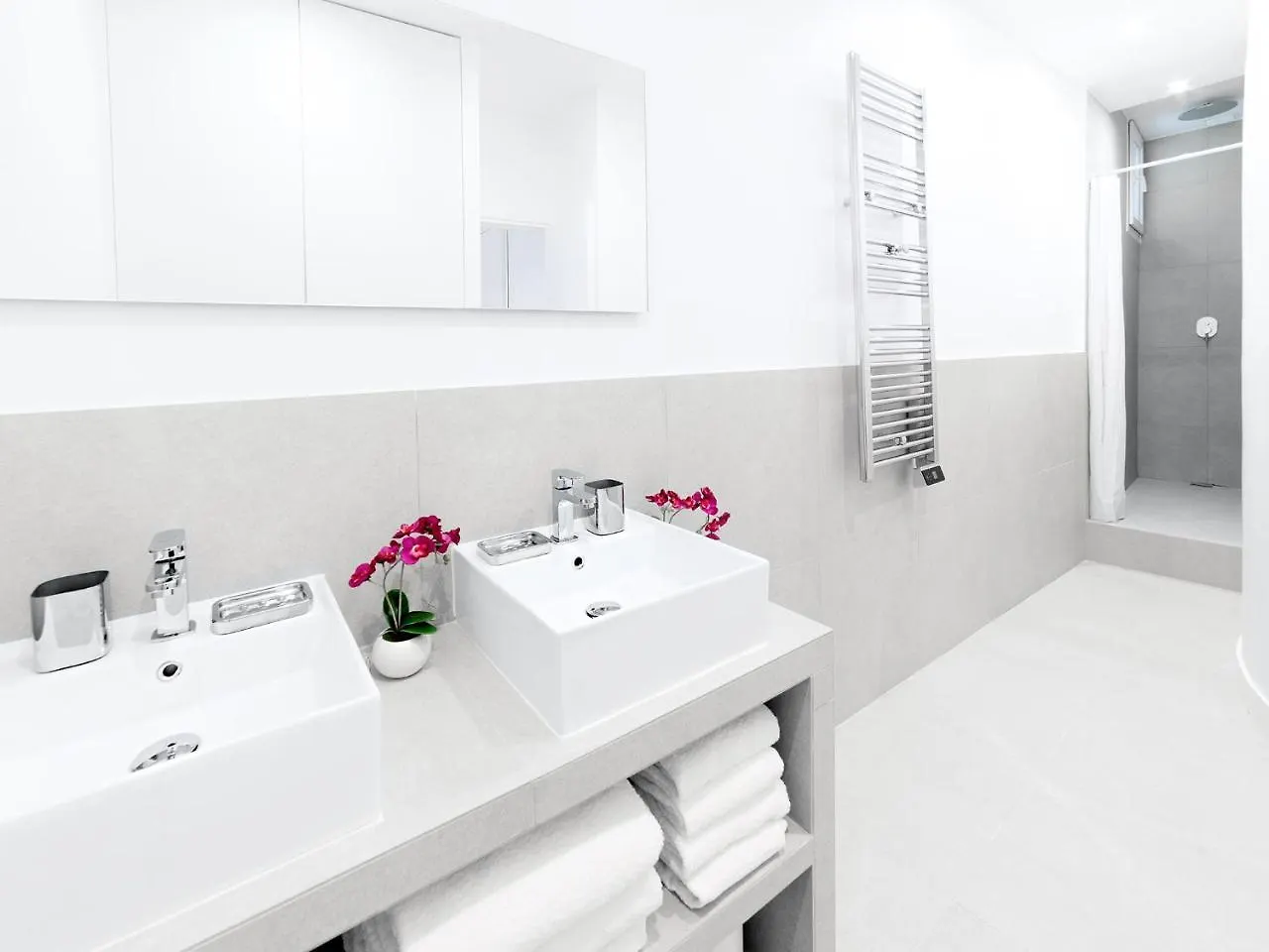 Livinparis - Luxury 4 Bedrooms Opera I Apartment *
