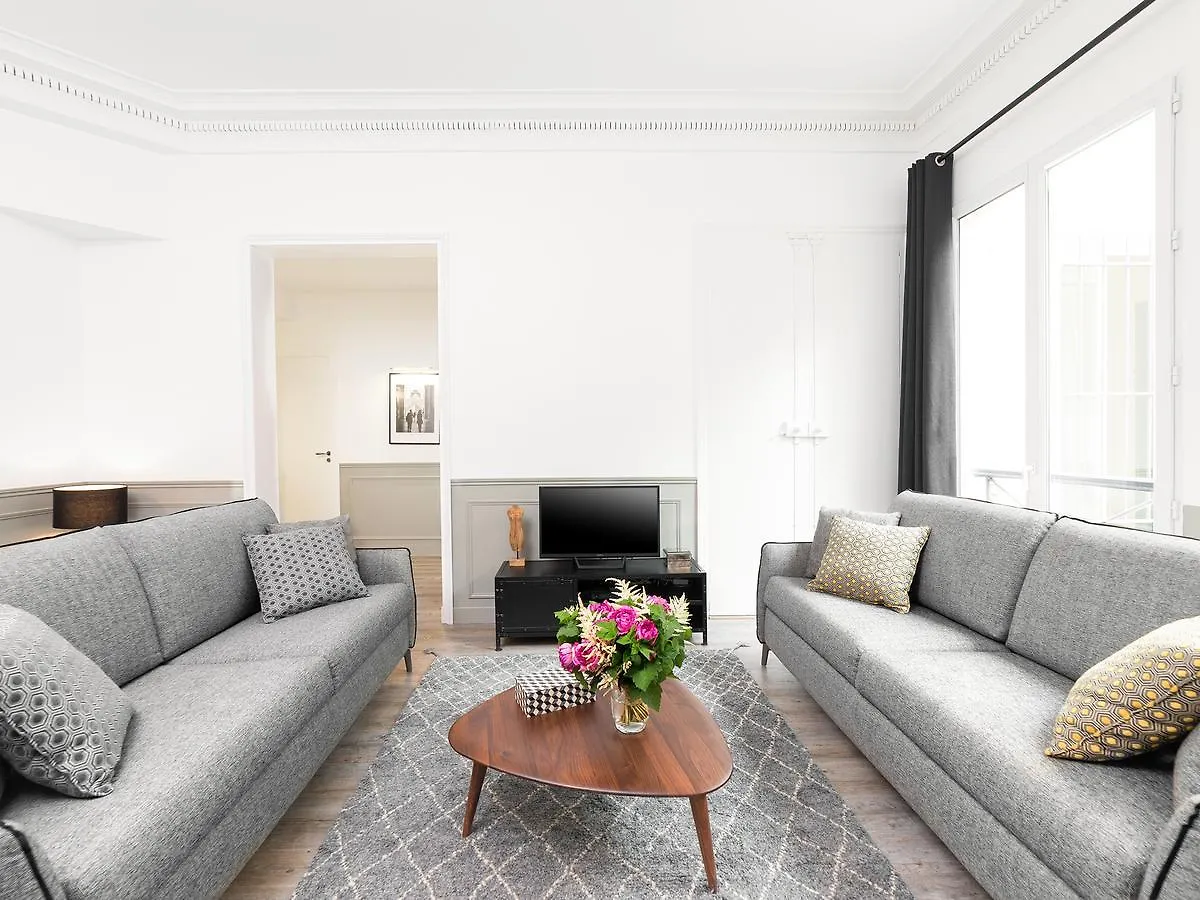 Livinparis - Luxury 4 Bedrooms Opera I * Parigi